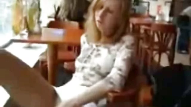 Több dühös ladyboy szőrös cigány pina megbasz egy perverz fickót, és bevágja a seggét