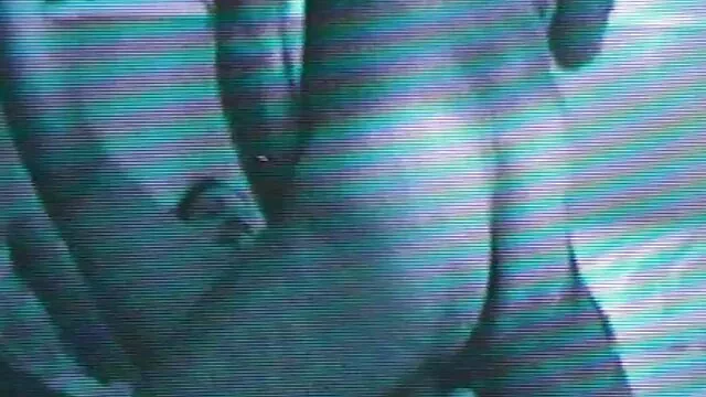 Elbűvölő ázsiai szépség, Aya Kiguchi a fényképezőgép előtt pózol betörő sex