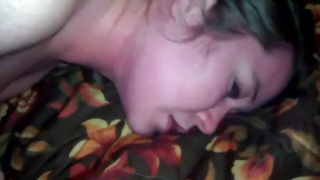 A spanyol csaj, Zoe Doll és frivol barátnője egy kemény póznán pornó ingyen osztoznak