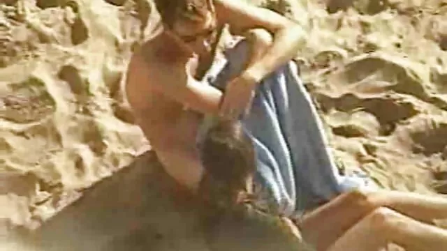 Busty kurvák egyre zsírosabb jizz összeállítás szex hugival