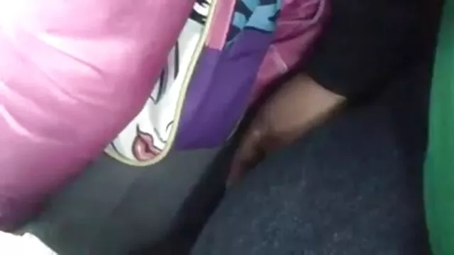 A slampos tanárnő, Kimberly Kane megszívja ingyen potno kanos diákja friss farkát