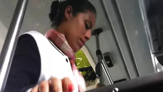 Csupa meztelen csaj öklendező szájjal Sarah Jane Ceylon a BDSM amatőr szexvideok rajongója