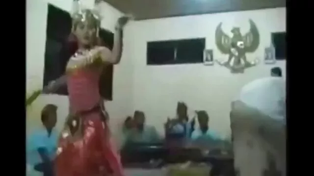 A slampos ázsiai pinába élvezés csaj, Kotone Aisaki tudja, hogyan kell jó szopást adni