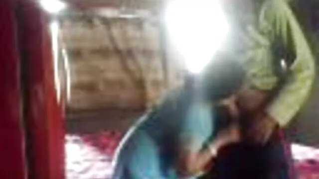 Egzotikus csaj, Charity Crawford szopást ad és lenyeli legjobb porno videok a labdákat, mielőtt kemény puncit ver.