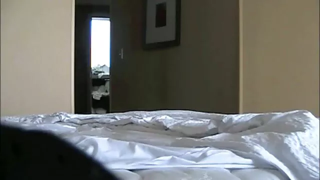 Csodálatos ingyensex bootylicious barna szajha egy szar kutyus és lovagol eszköz